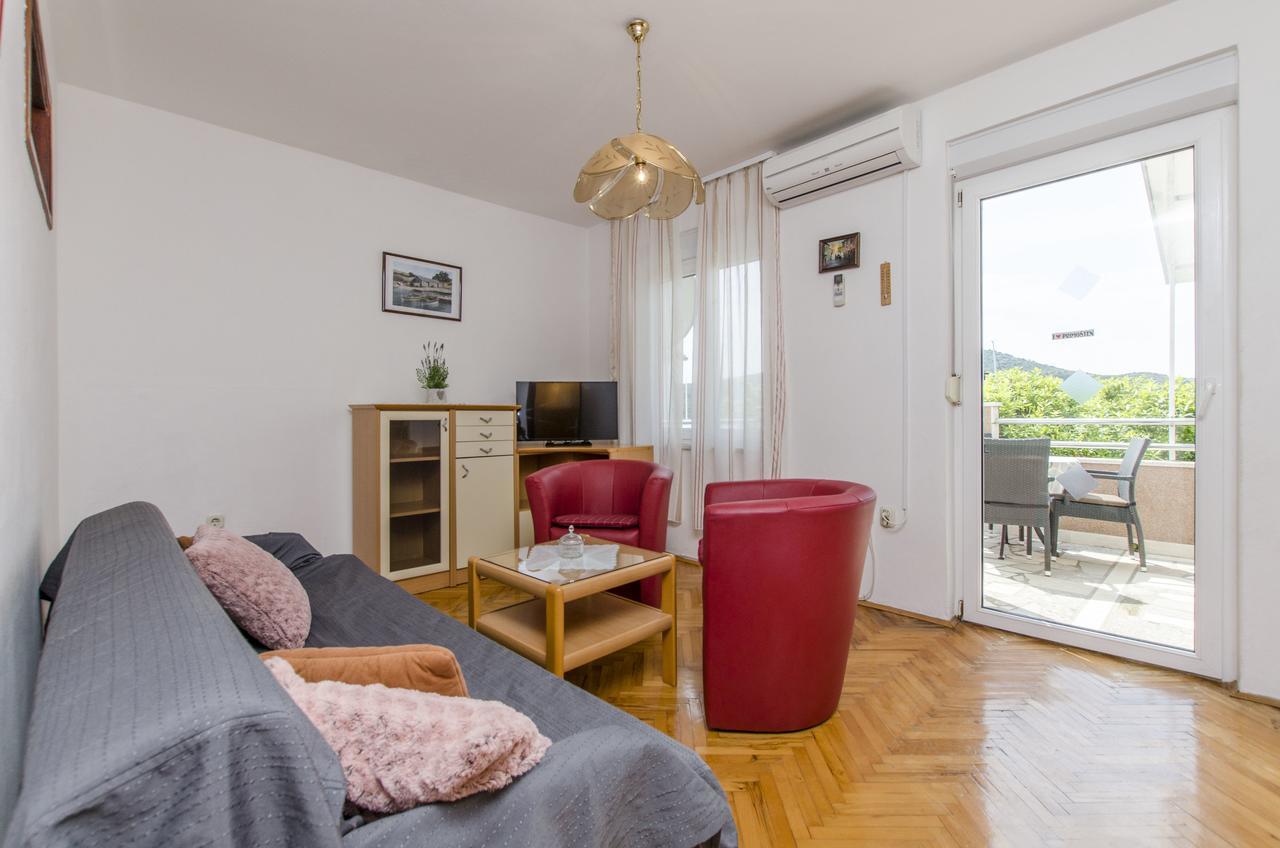 Apartment Danijela プリモシュテン エクステリア 写真