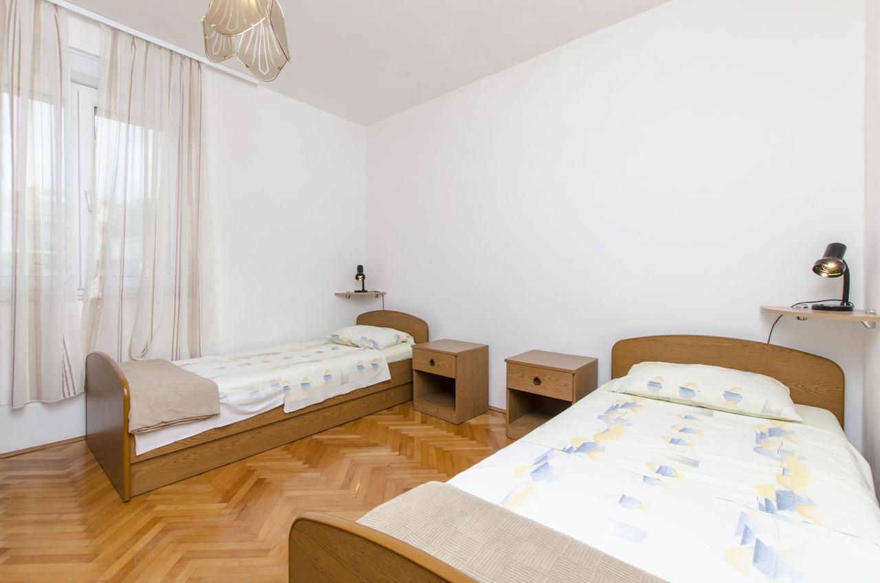 Apartment Danijela プリモシュテン エクステリア 写真